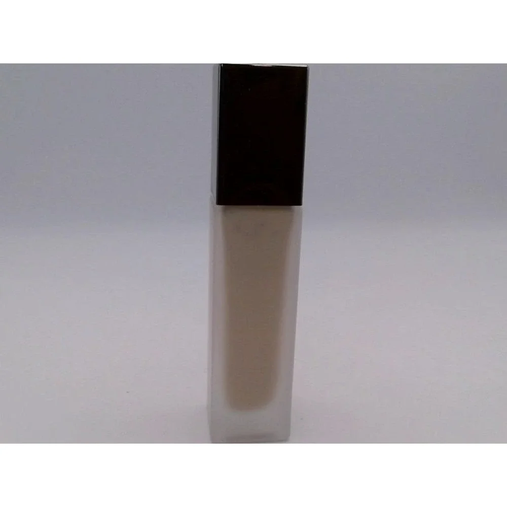 Doucce‎ - Caché Crème Satin Foundation, NL1 - BRAND NEW IN BOX